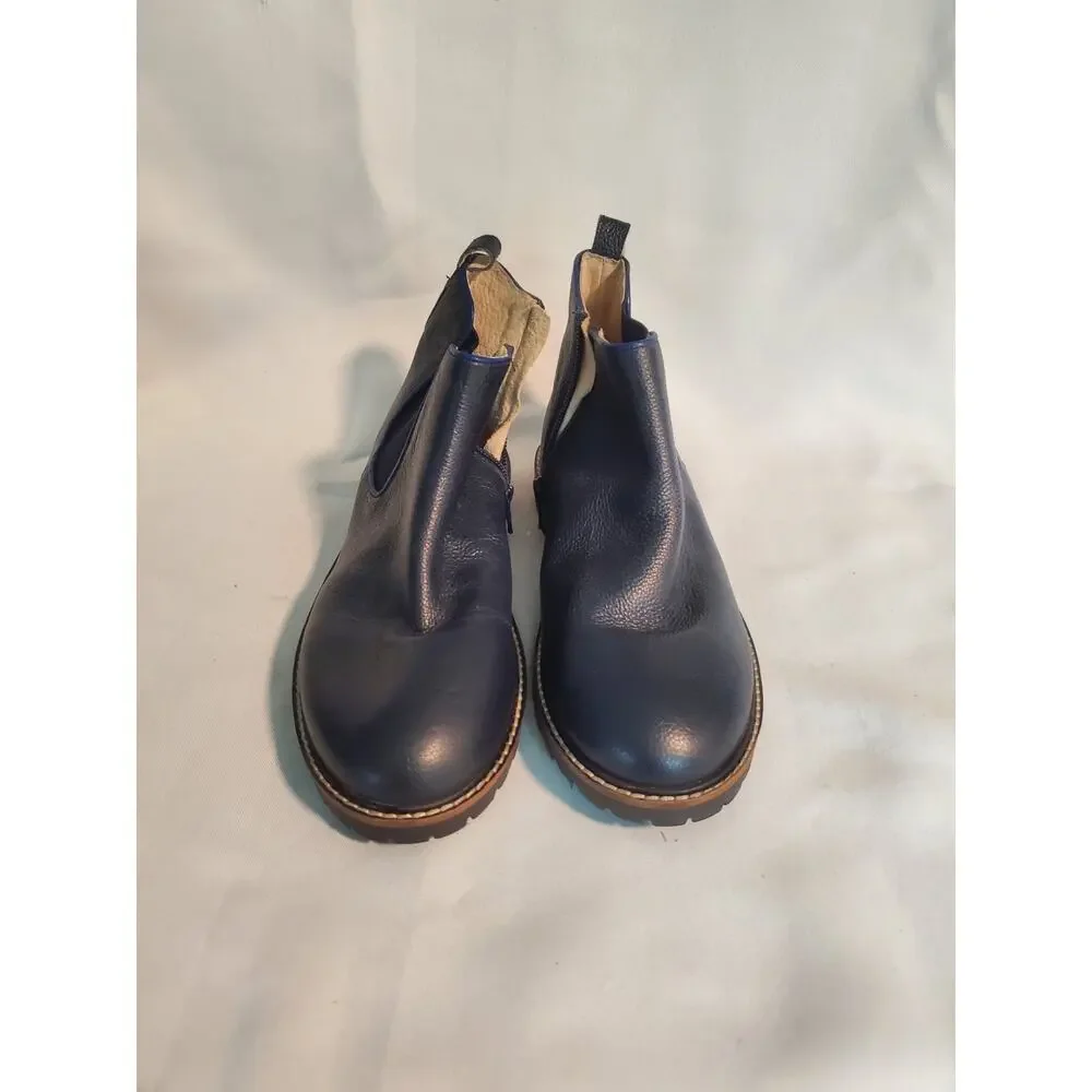 Chelsea Boots by Mini Boden size37. S68